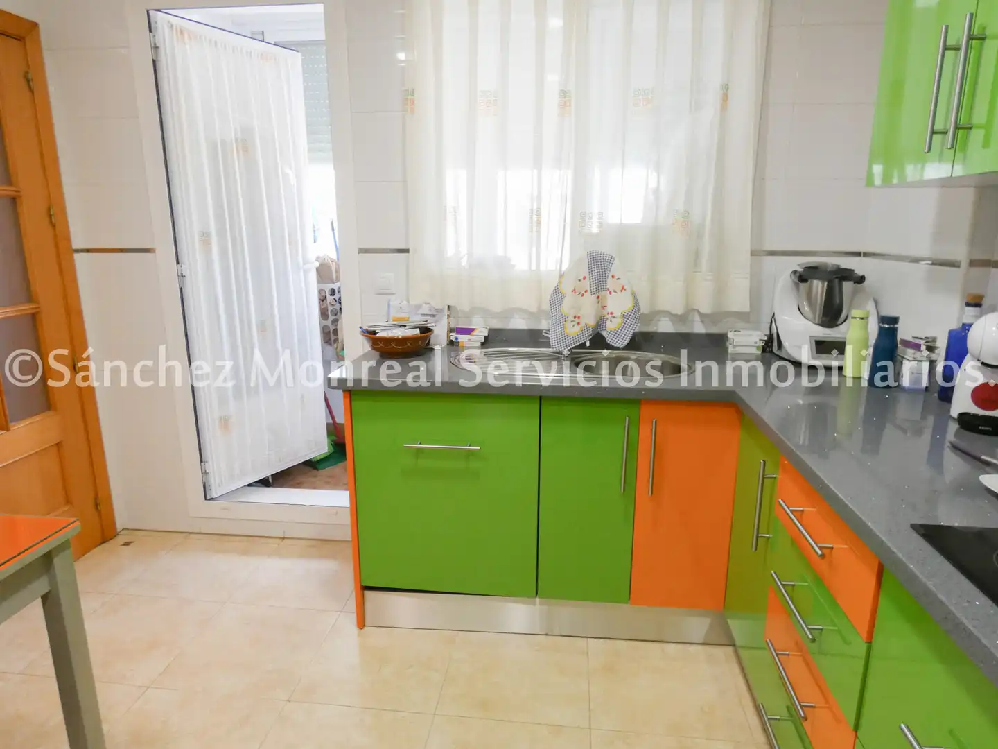 Cocina de Piso en venta en Alcázar de San Juan con Aire acondicionado, Calefacción y Terraza