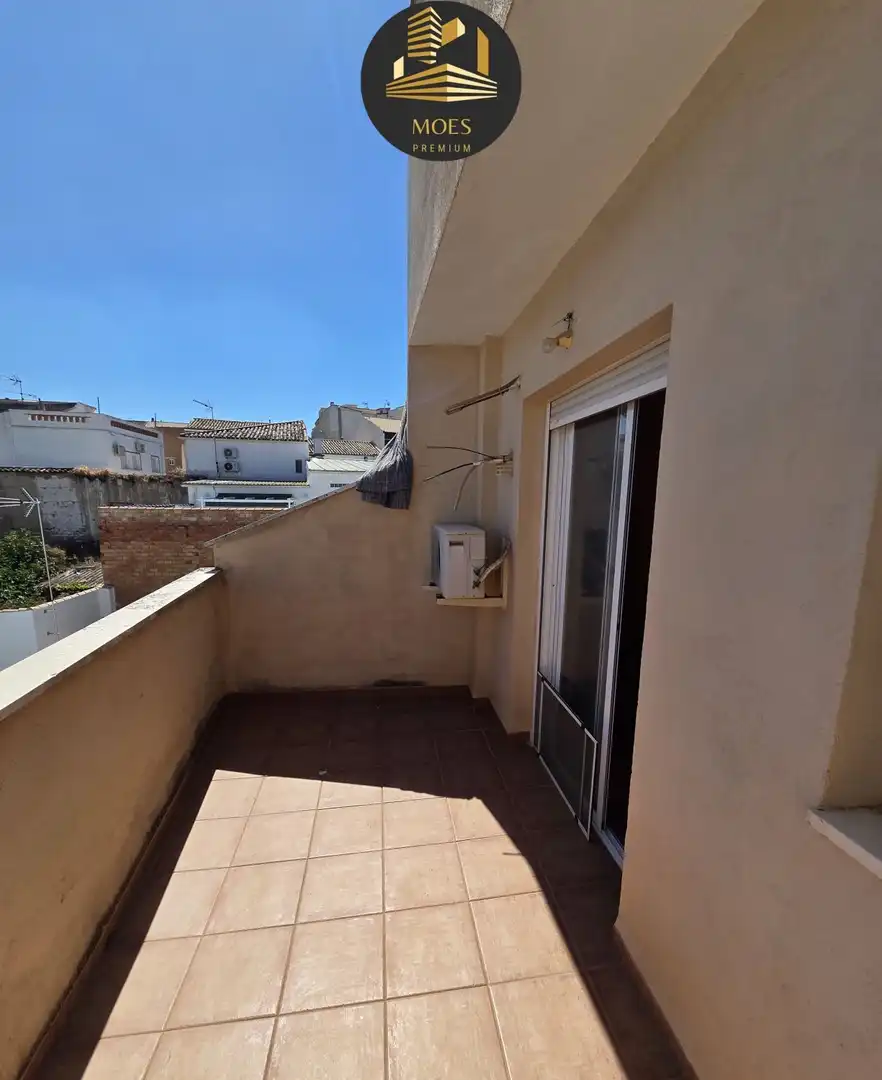 Balcony of Flat for sale in Mengíbar  with Air Conditioner, Terrace and Storage room