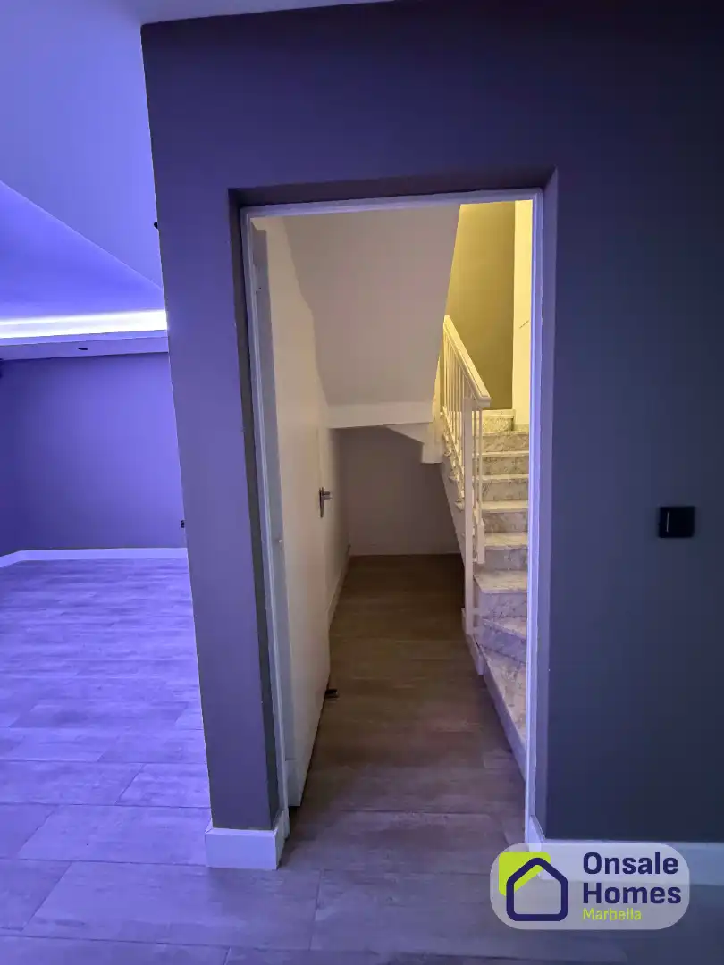 Casa adosada en venta en Marbella con Aire acondicionado, Jardín privado y Terraza