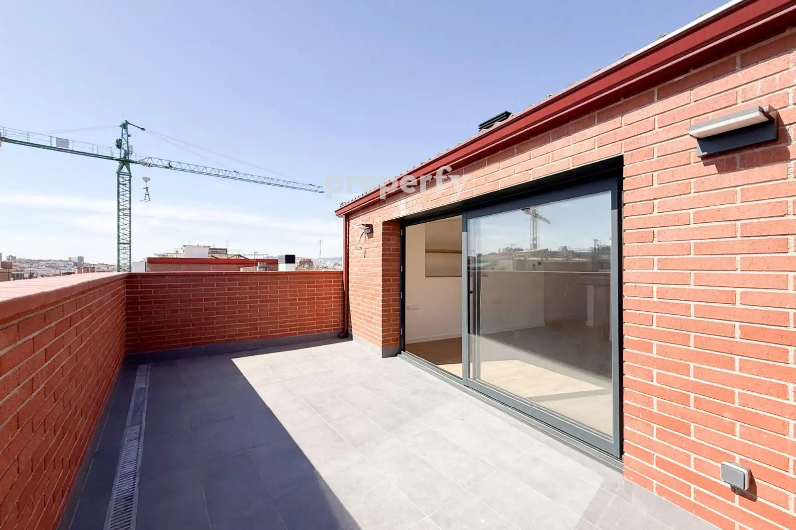 Terrasse von Maisonette zum Verkauf in Badalona mit Klimaanlage, Heizung und Parkett