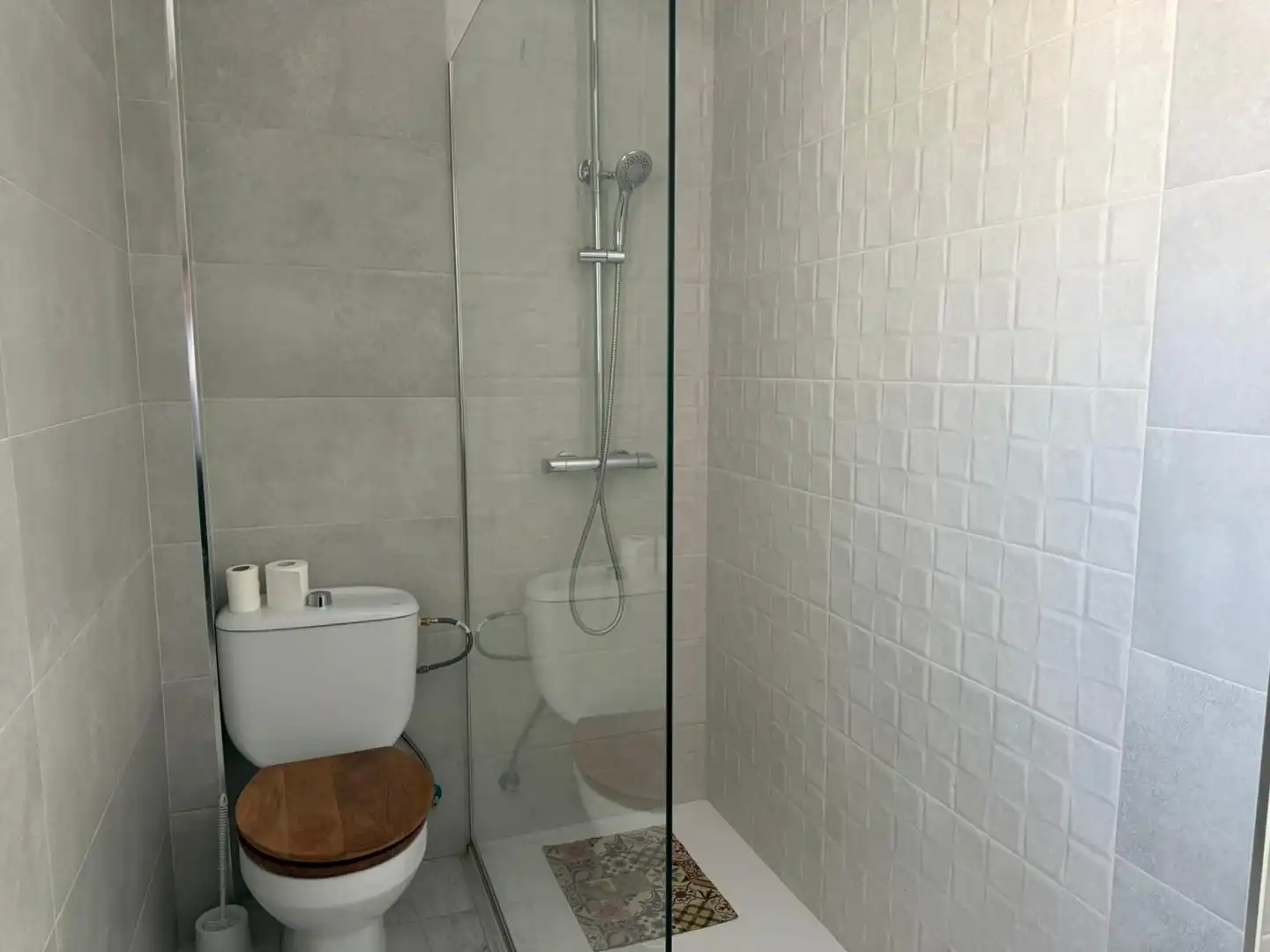 Badezimmer von Gebäude zum Verkauf in Utrera