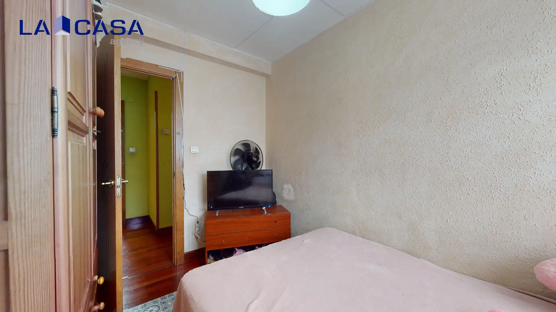 Bedroom of Flat for sale in Barakaldo   with Heating and Balcony