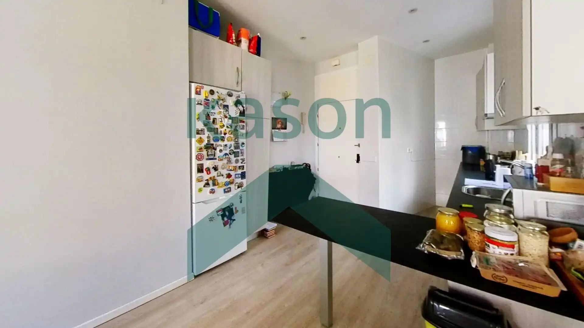 Küche von Wohnung zum Verkauf in Madrid mit Klimaanlage und Heizung