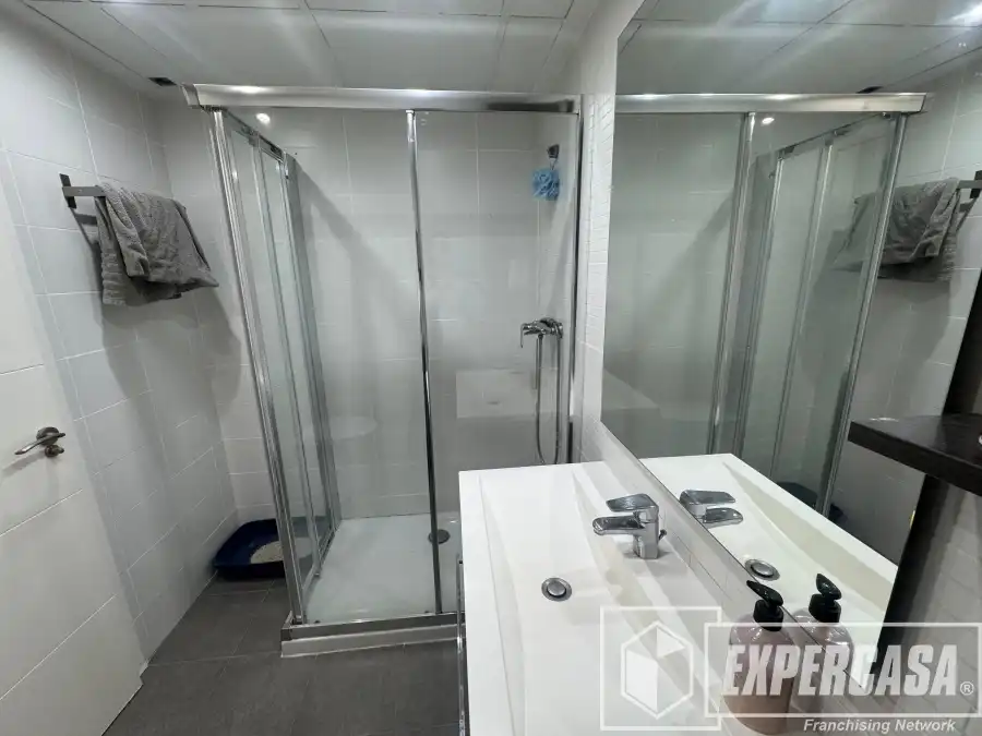 Baño de Piso en venta en Beniparrell con Aire acondicionado, Parquet y Amueblado