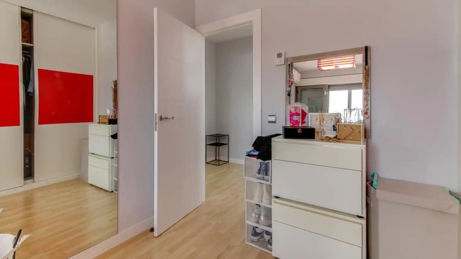 Schlafzimmer von Haus oder Chalet zum Verkauf in Villamayor mit Klimaanlage, Heizung und Privatgarten
