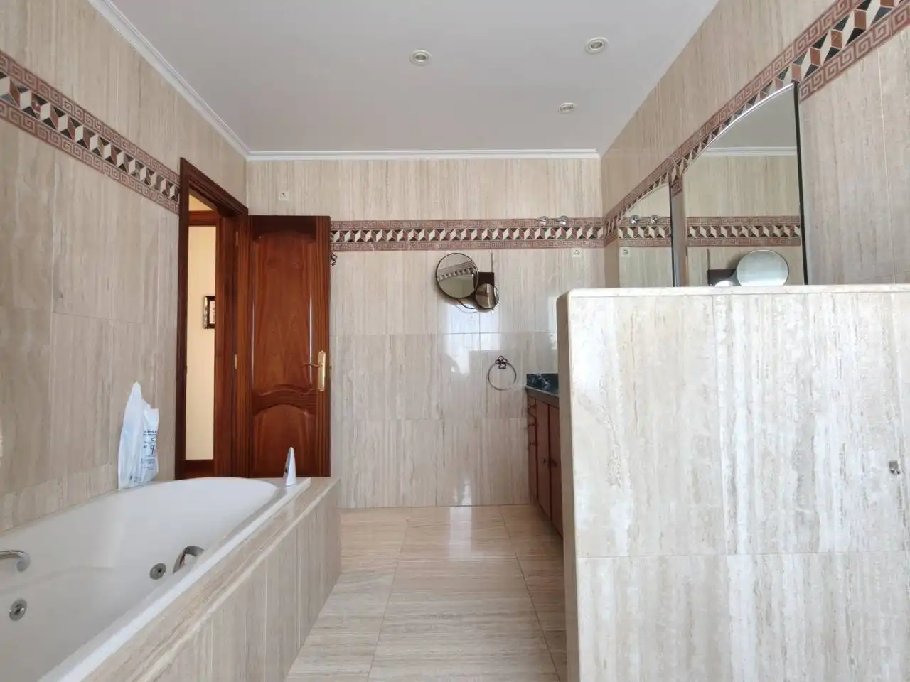 Detached house with garden for sale in Calle Negurigane, imagen 30