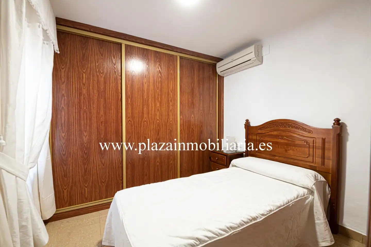 Schlafzimmer von Haus oder Chalet zum Verkauf in Lucena mit Klimaanlage und Abstellraum
