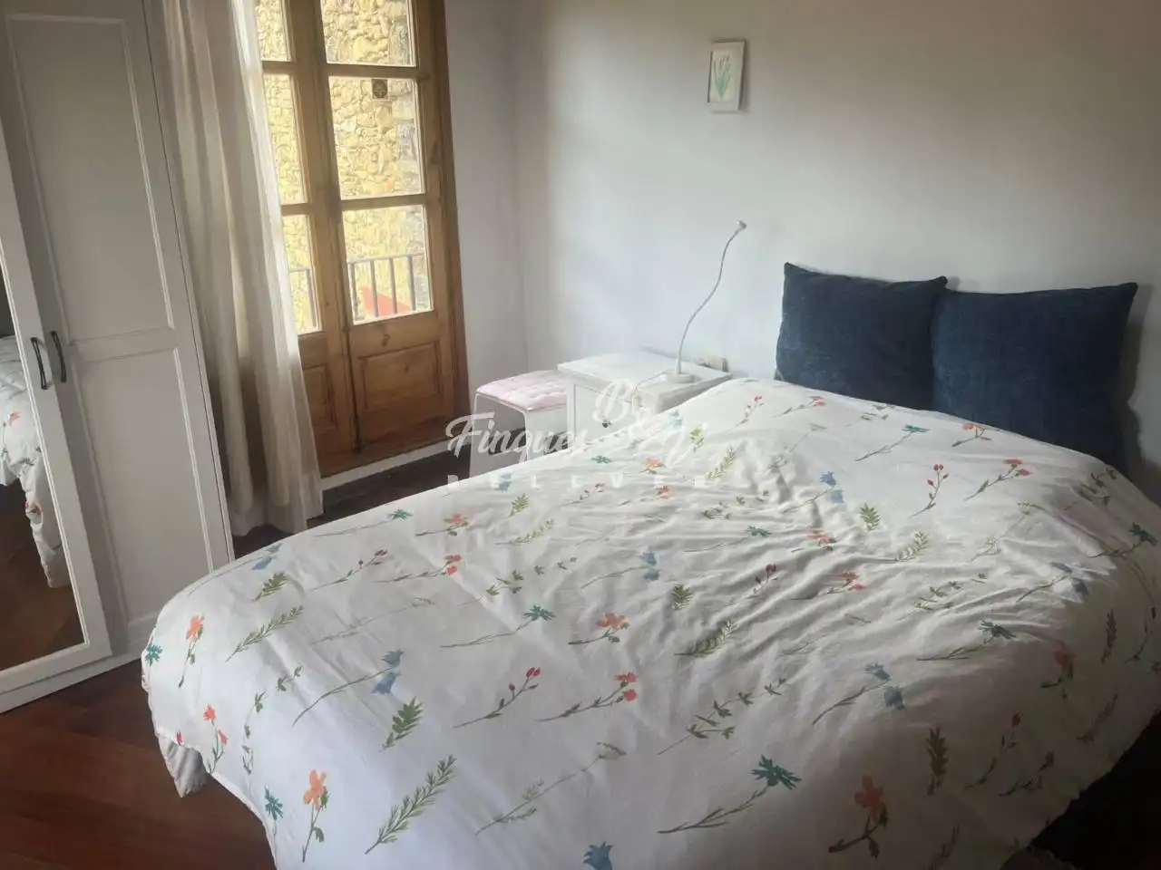 Dormitori de Casa o xalet en venda en El Pont de Bar amb Calefacció, Jardí privat i Parquet