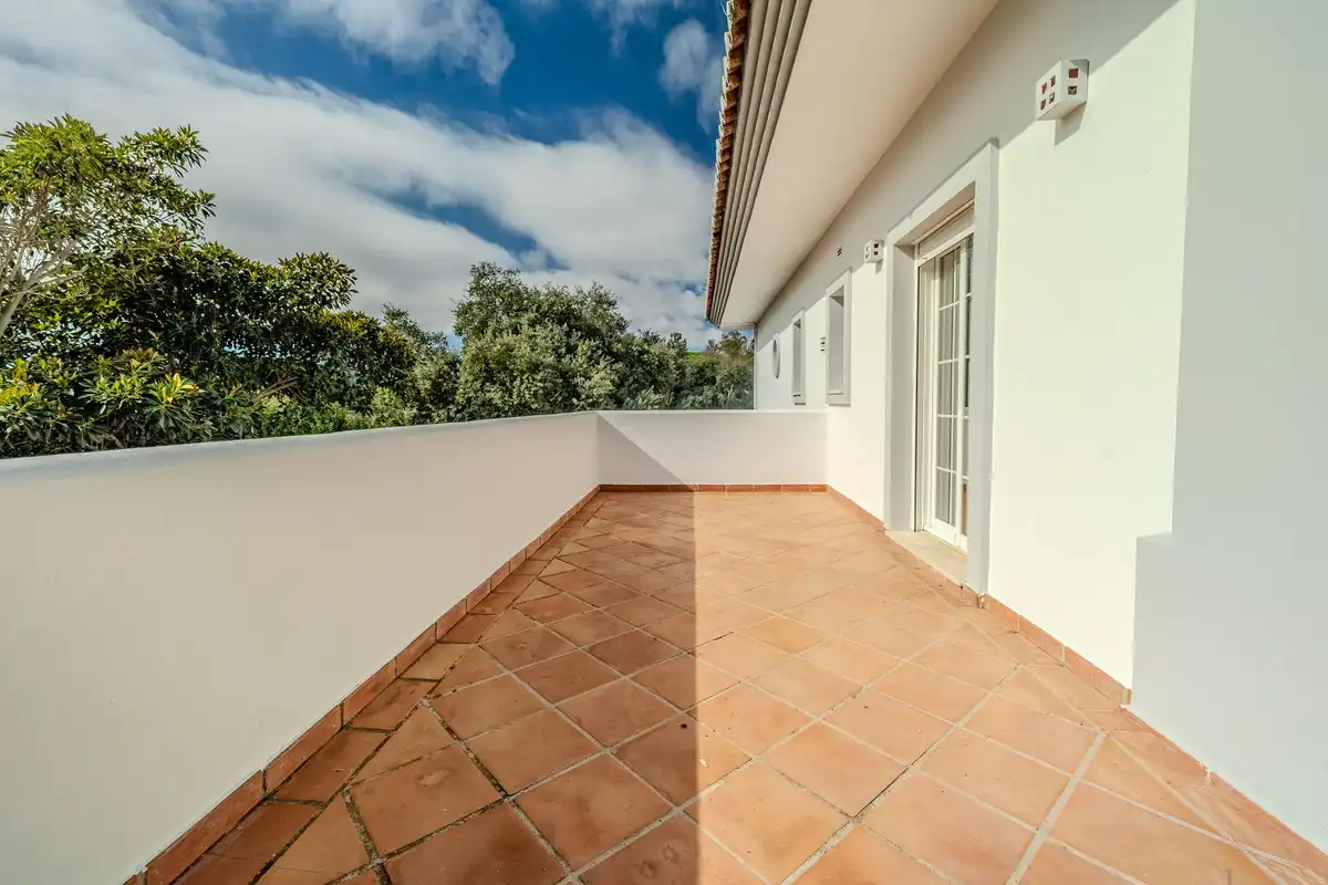 Terrassa de Casa o xalet en venda en Sotogrande amb Aire condicionat, Jardí privat i Terrassa