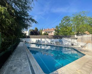 Swimming pool of House or chalet for sale in Pozuelo de Alarcón  with Air Conditioner, Terrace and Swimming Pool