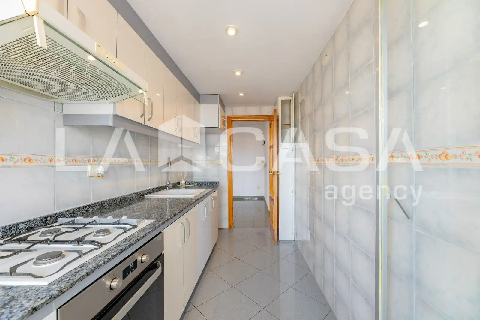 Piso con terraza en venta en Carrer de Sèneca, imagen 17