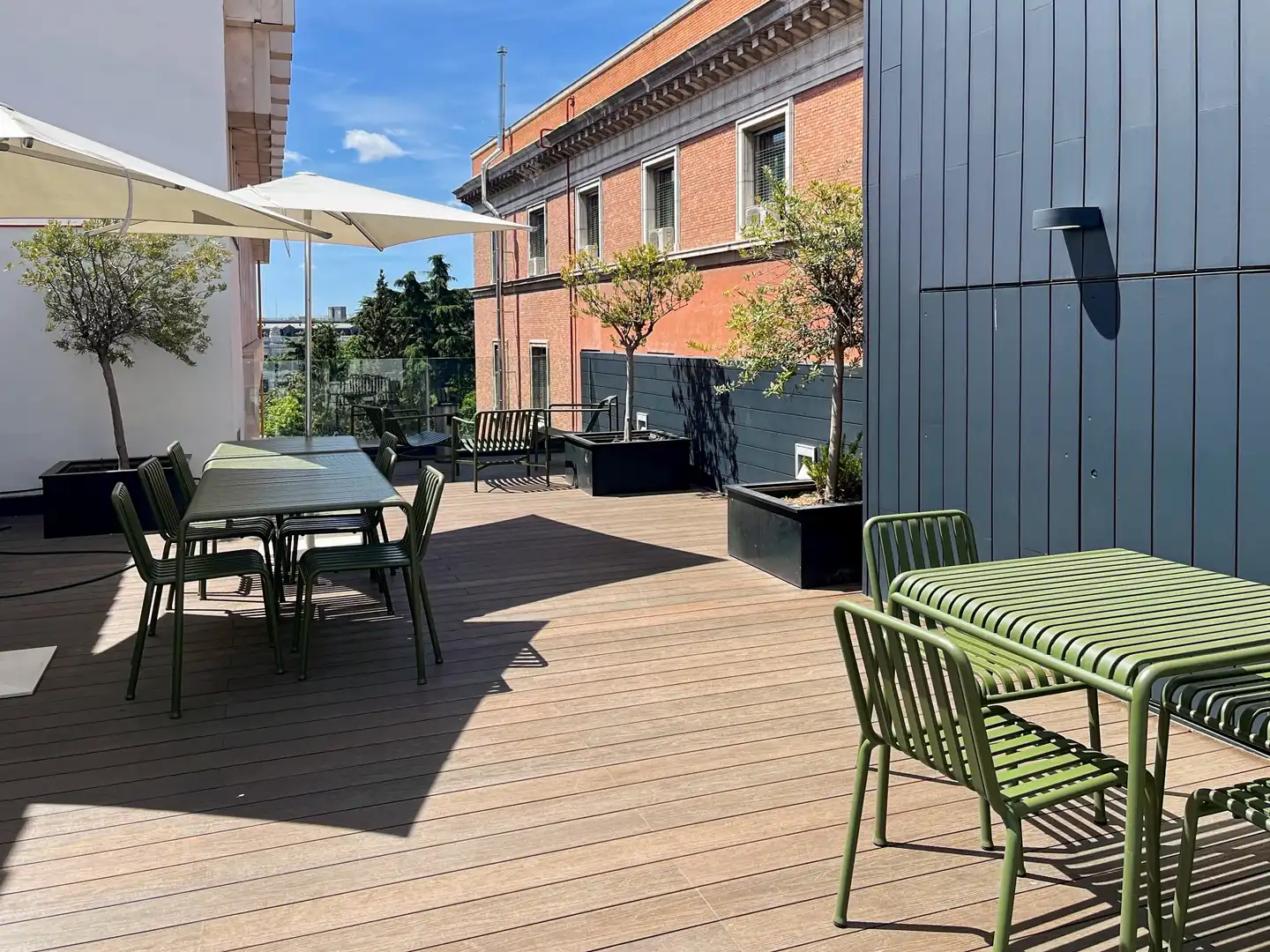 Terraza de Oficina de alquiler en Madrid con Aire acondicionado, Calefacción y Amueblado