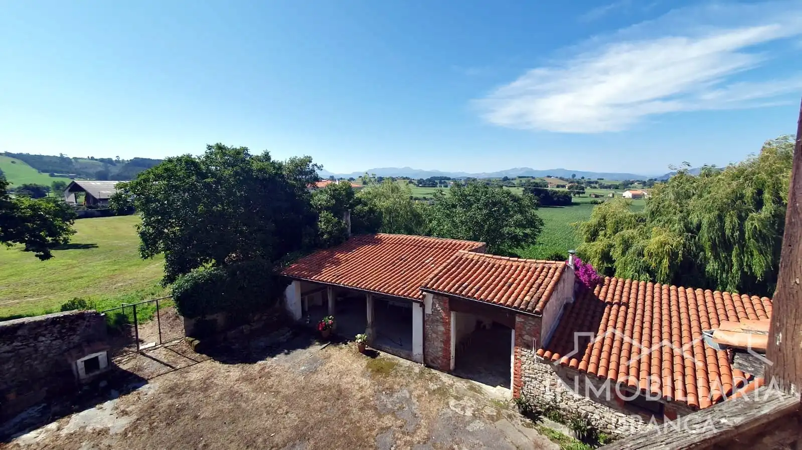 Haus oder Chalet zum Verkauf in Ribamontán al Mar mit Heizung, Privatgarten und Terrasse