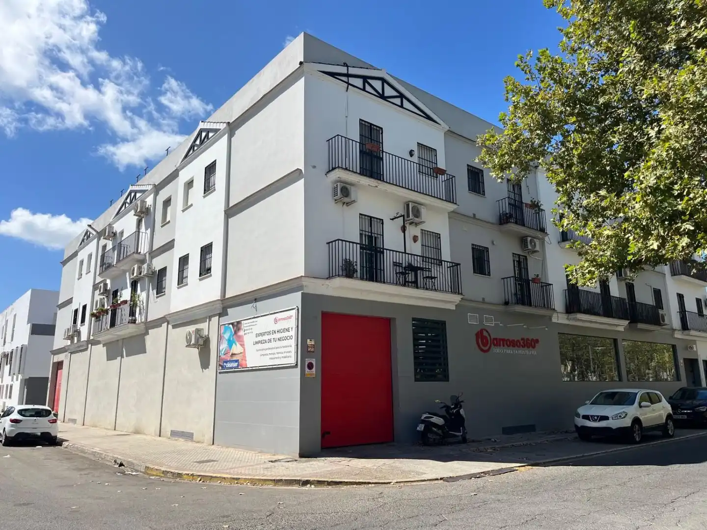 Vista exterior de Pis en venda en Los Palacios y Villafranca amb Traster