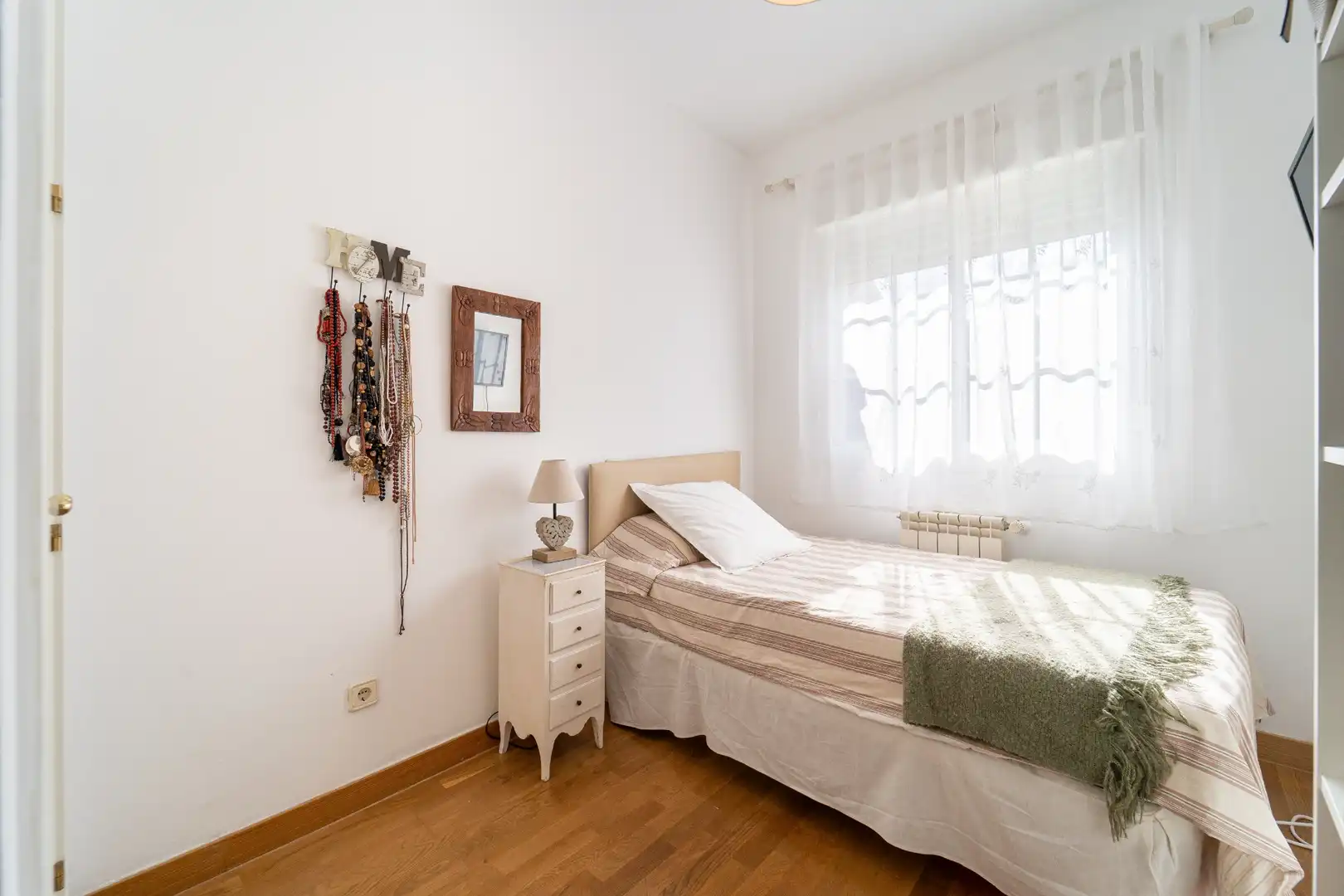 Schlafzimmer von Wohnung zum Verkauf in Las Rozas de Madrid mit Heizung, Privatgarten und Parkett