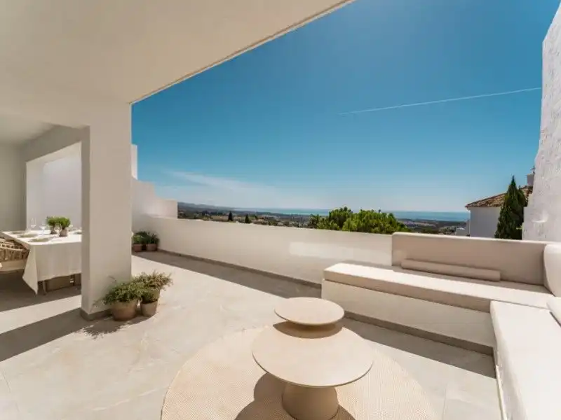 Apartamento con piscina en venta en Calle Hernán Cortés 9, imagen 4