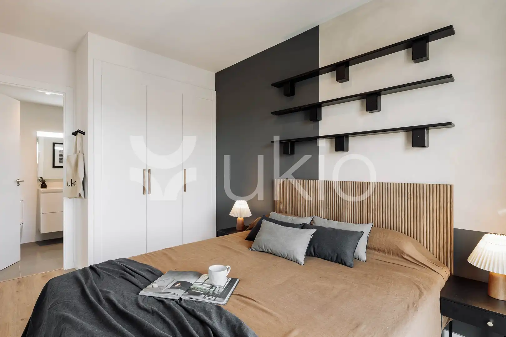 Habitación de Apartamento de alquiler en Barcelona con Aire acondicionado, Calefacción y Amueblado