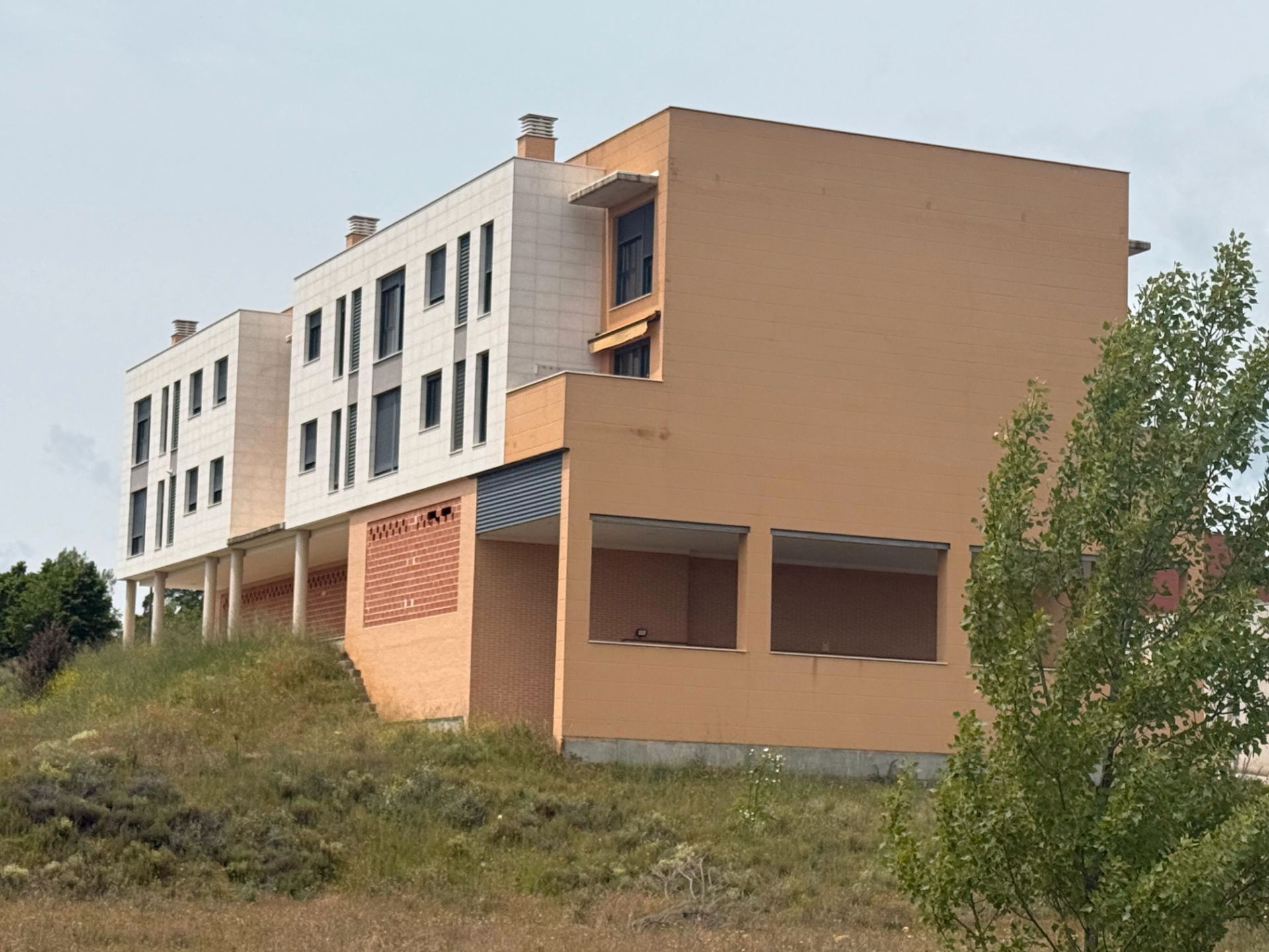 Exterior view of Flat for sale in Garrafe de Torío  with Heating, Parquet flooring and Alarm