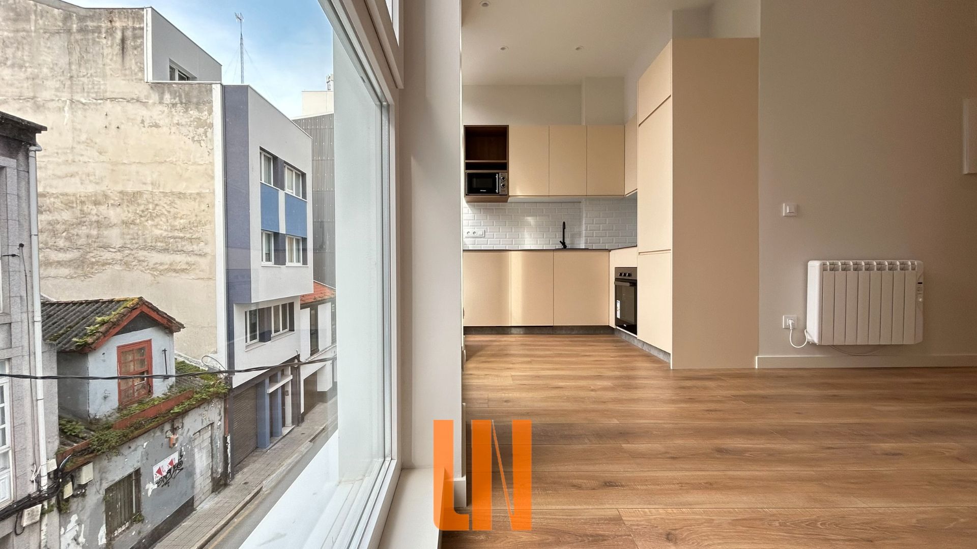 Exterior view of Flat to rent in A Coruña Capital   with Heating, Parquet flooring and Oven