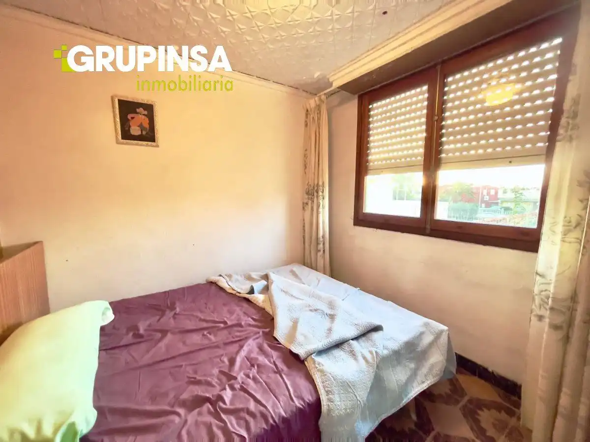 Habitación de Casa o chalet en venta en Almazora / Almassora con Jardín privado