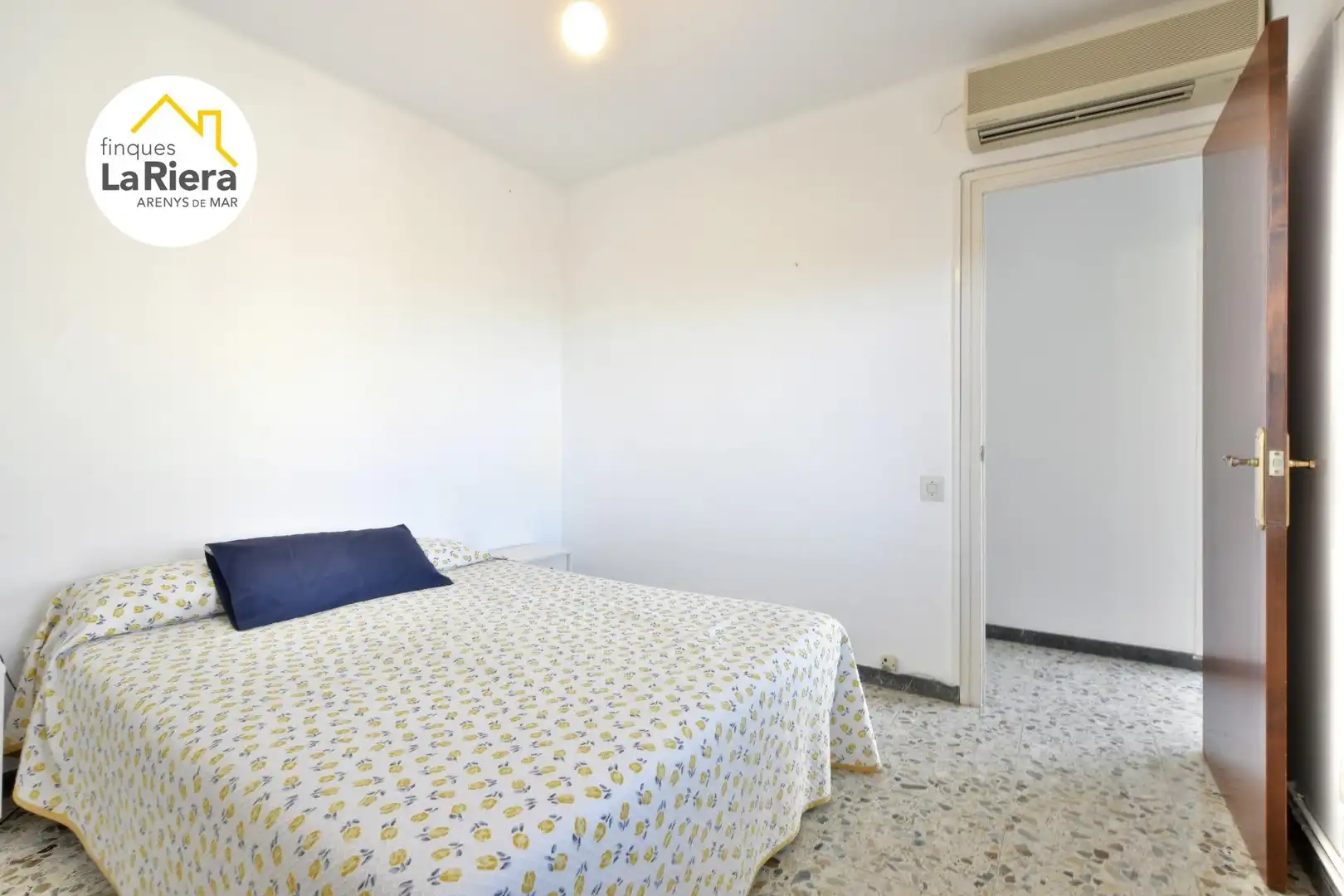 Schlafzimmer von Wohnung zum Verkauf in Arenys de Mar mit Klimaanlage, Heizung und Terrasse