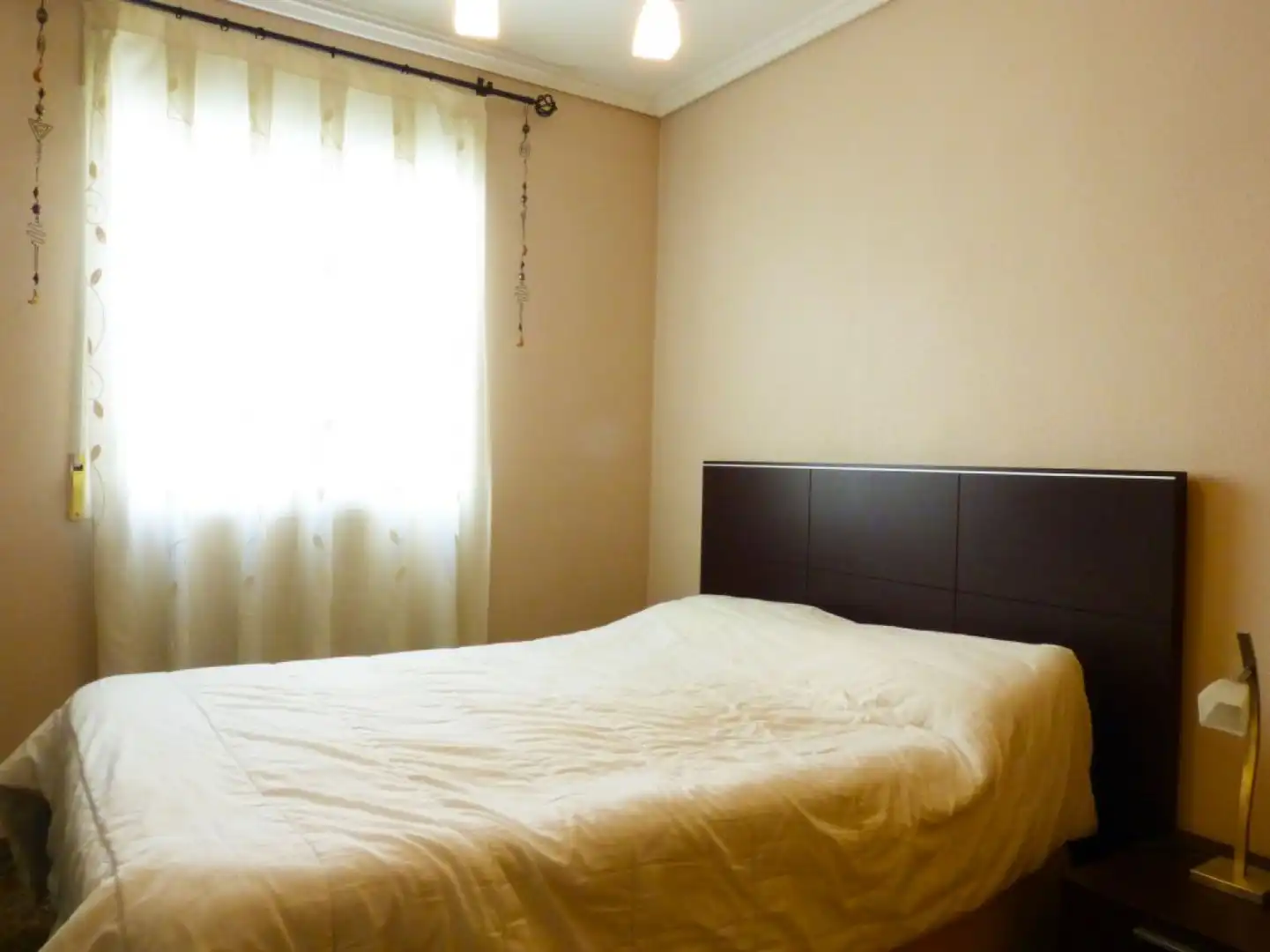 Schlafzimmer von Dachboden zur Miete in Sagunto / Sagunt mit Klimaanlage, Parkett und Terrasse