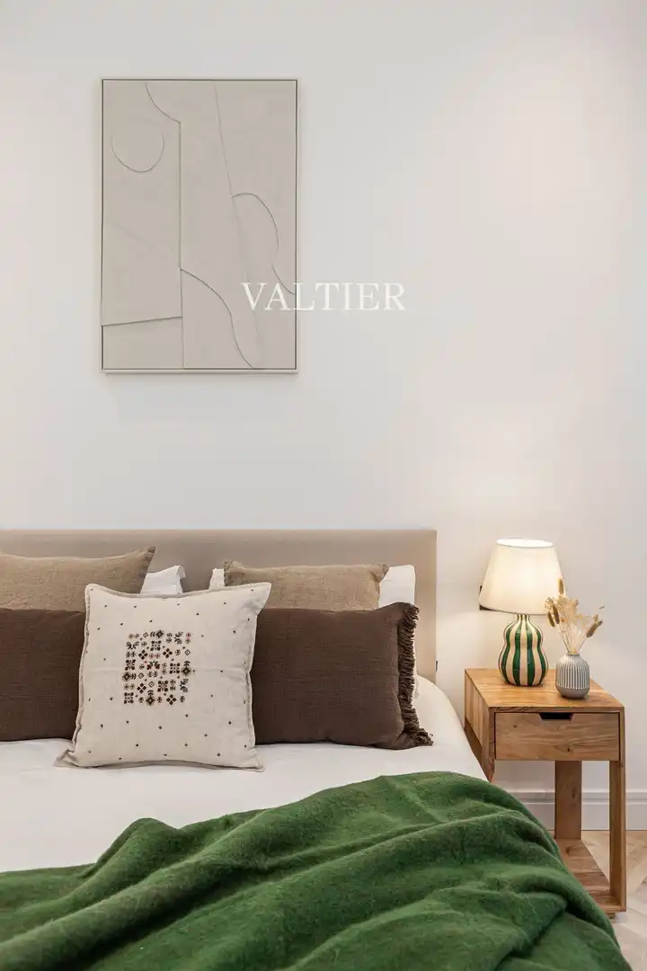 Bedroom of Flat for sale in Madrid  with Air Conditioner, Terrace and Furnished