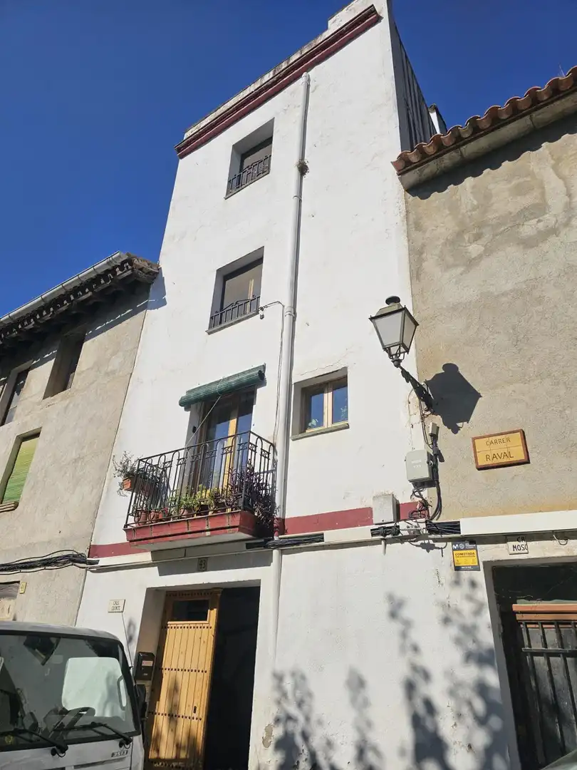 Casa rústica amb terrassa en venda a Carrer Carrer Raval, imagen 2