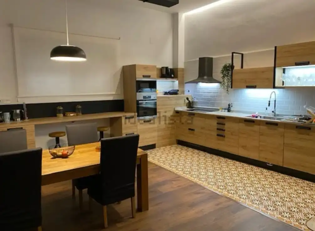 Wohnung mit Aufzug zum Verkauf in Calle de Isabel la Católica