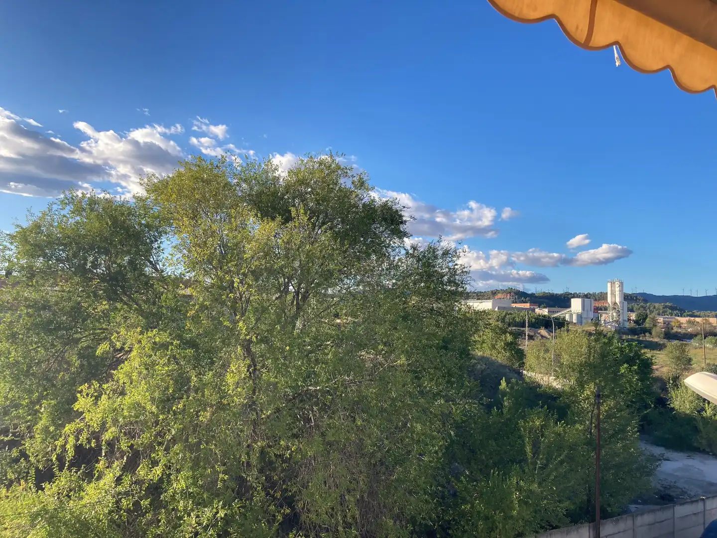 Vista exterior de Piso en venta en Igualada con Calefacción, Amueblado y Horno