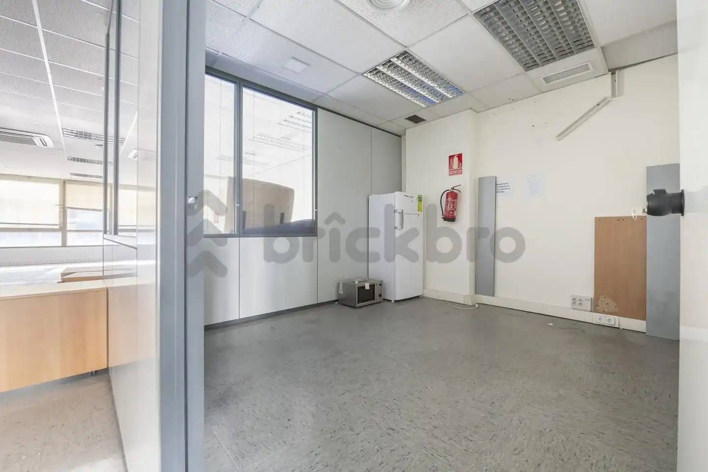Oficina en venta en De Valdelaparra, Zona Industrial