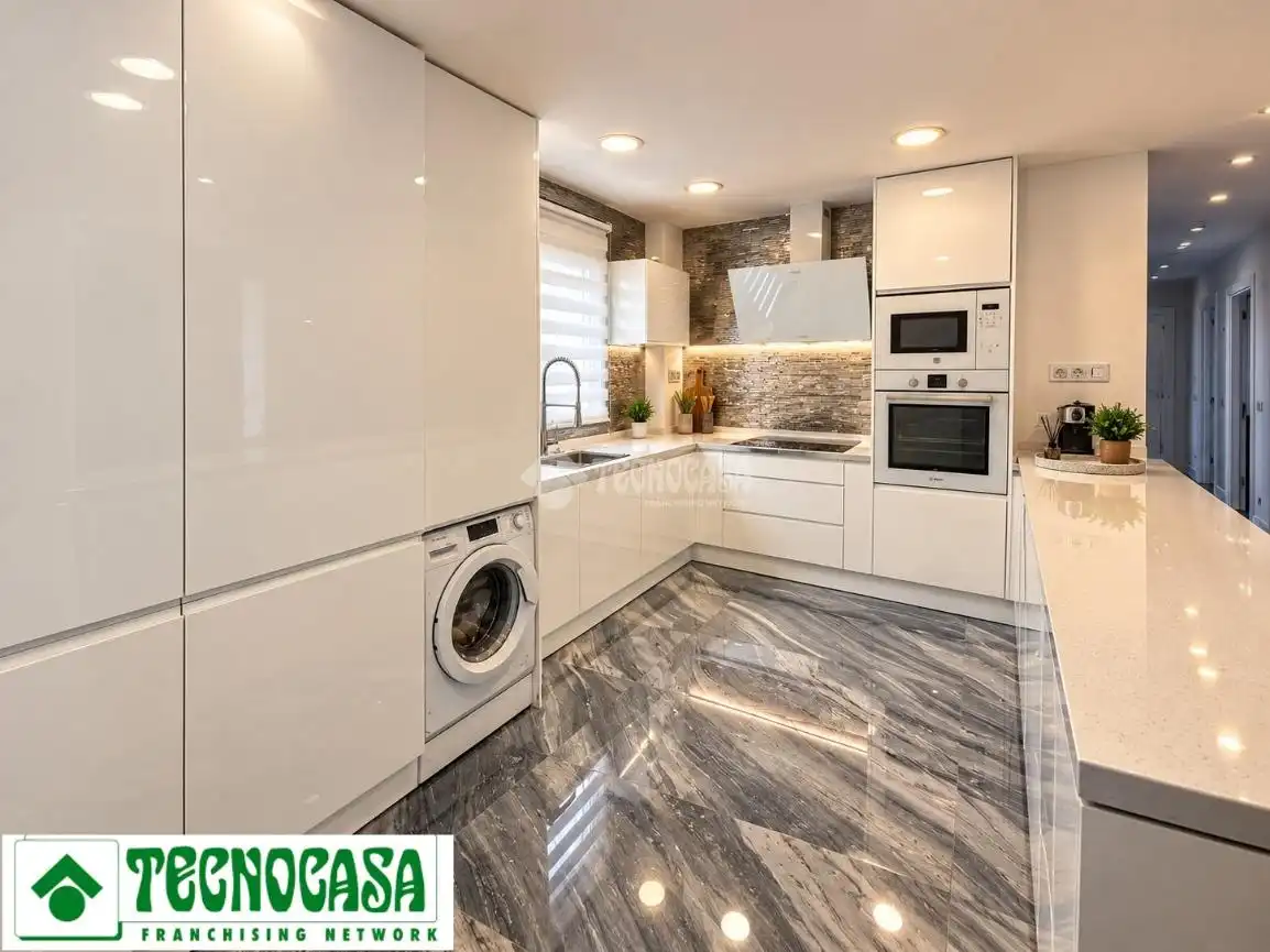 Cocina de Casa adosada en venta en San Francisco
