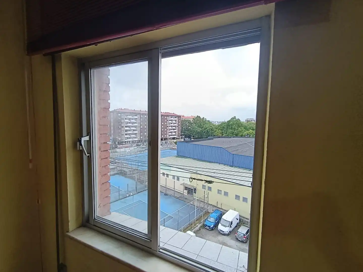 Bedroom of Flat for sale in Avilés