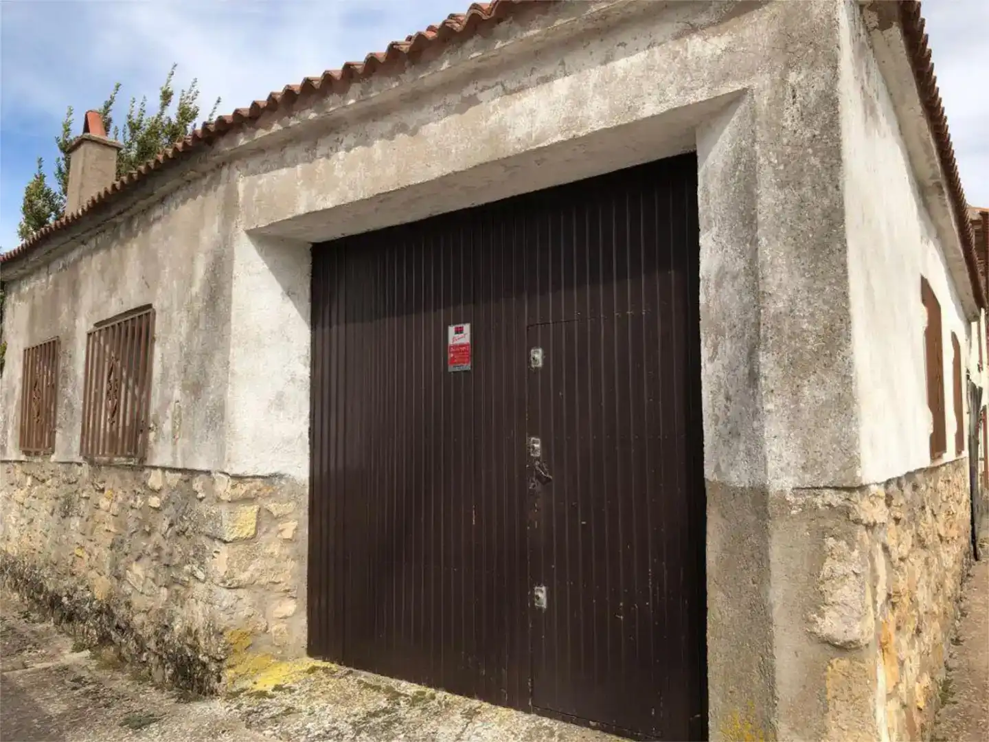 Aparcament de Casa o xalet en venda en Carabias