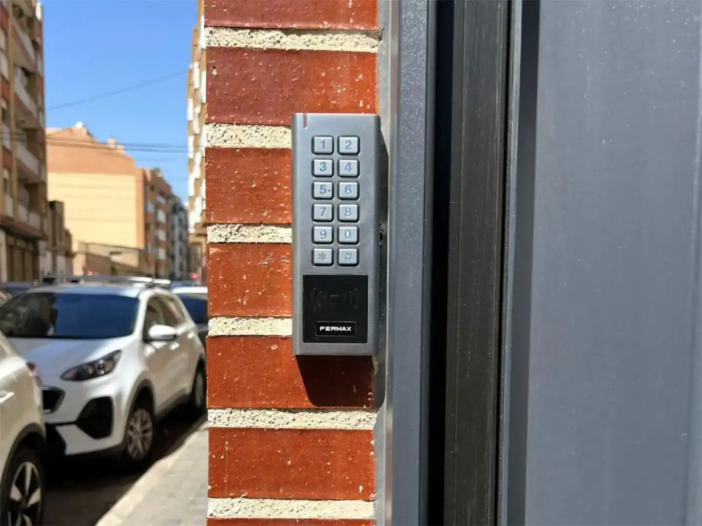Parkplatz von Wohnung zum Verkauf in Valencia mit Klimaanlage und Möbliert