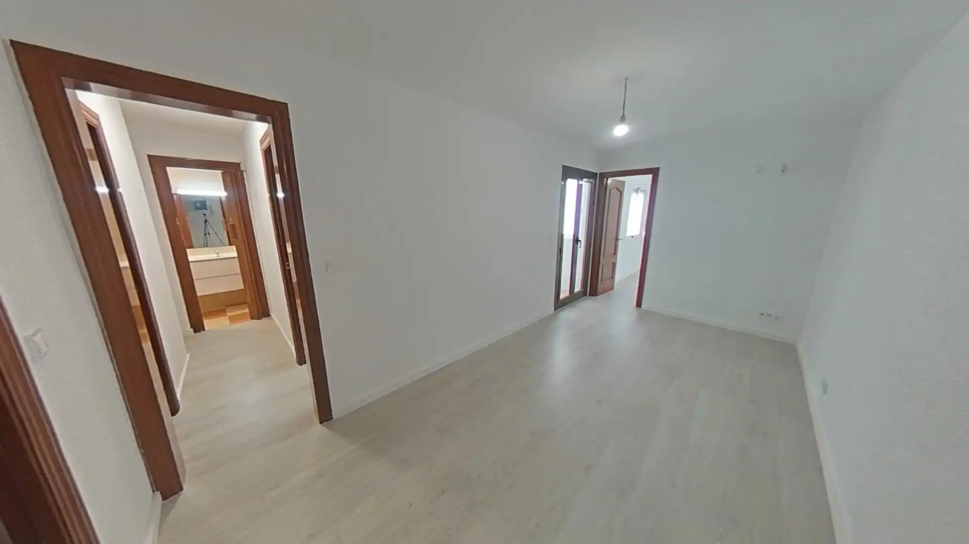 Piso en venta en Badalona con Parquet y Horno