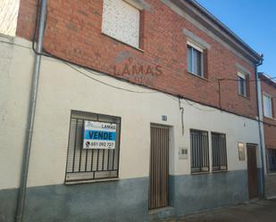 Vista exterior de Casa o xalet en venda en Valdelacasa de Tajo