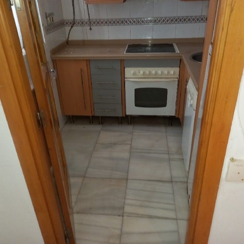 Kitchen of Flat for sale in  Sevilla Capital