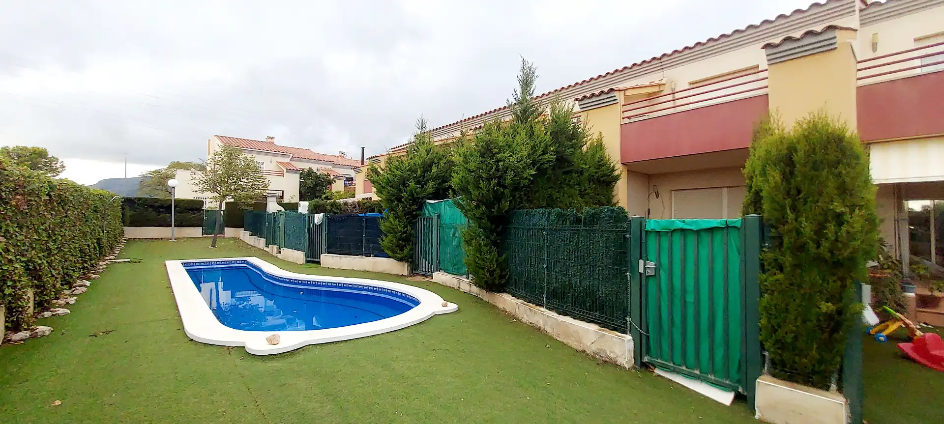 Adosado con piscina en venta en Avinguda Madrid, imagen 2