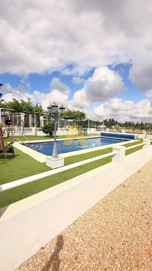 Piscina de Casa o xalet en venda en Cartagena amb Aire condicionat, Terrassa i Traster