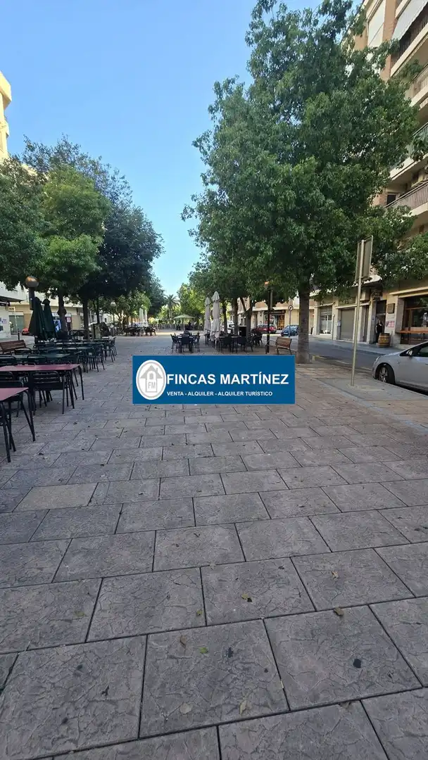 Local commercial en cession à francesc macia, imagen 3