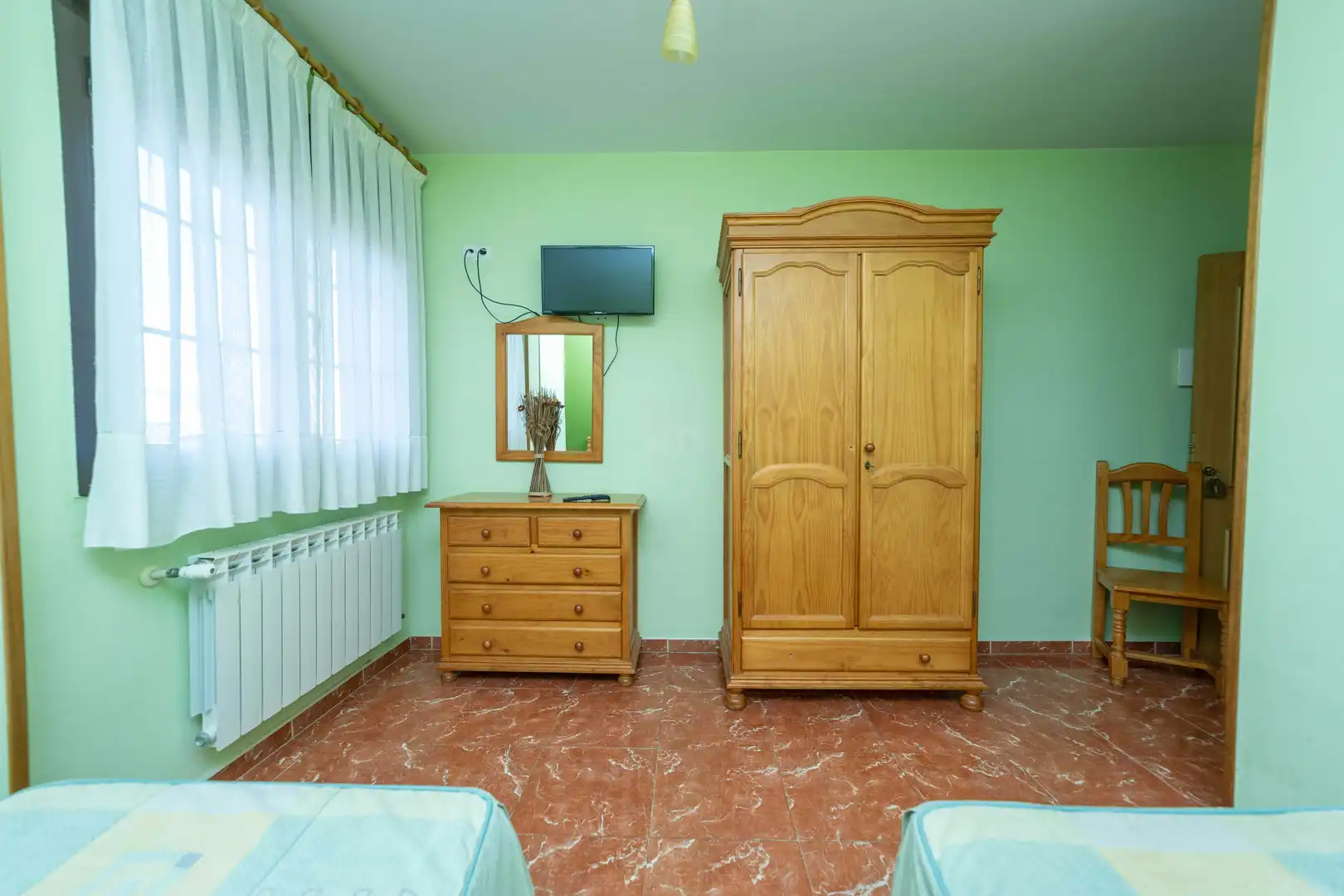 Bedroom of Commercial properties for sale in El Burgo Ranero 