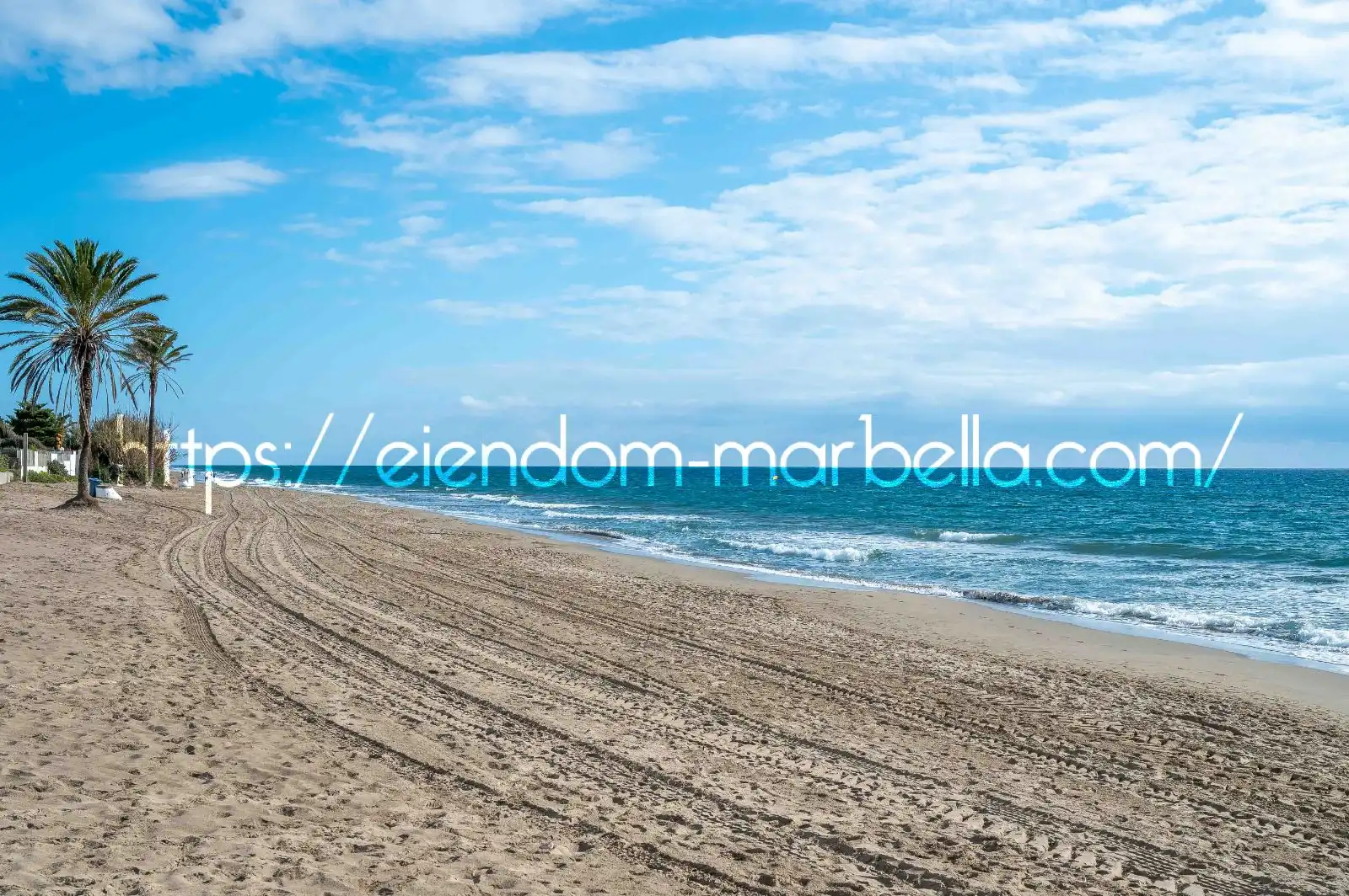 Vista exterior de Apartamento en venta en Marbella con Aire acondicionado, Terraza y Amueblado