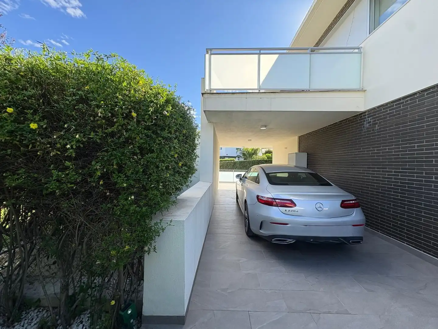 Parking de Casa o chalet en venta en Chiva con Aire acondicionado, Calefacción y Jardín privado