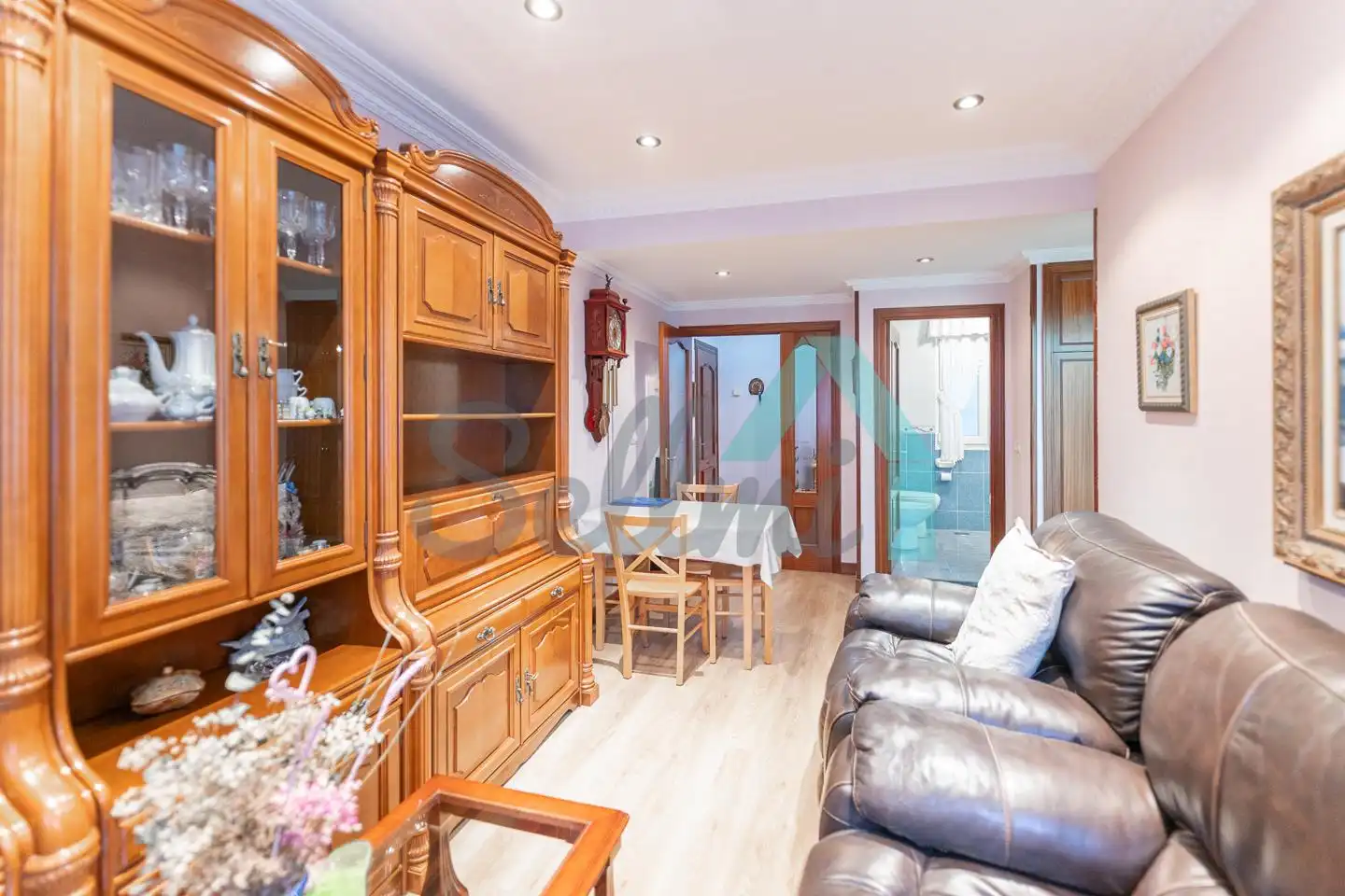 Living room of Flat for sale in Gijón   with Heating, Parquet flooring and Furnished