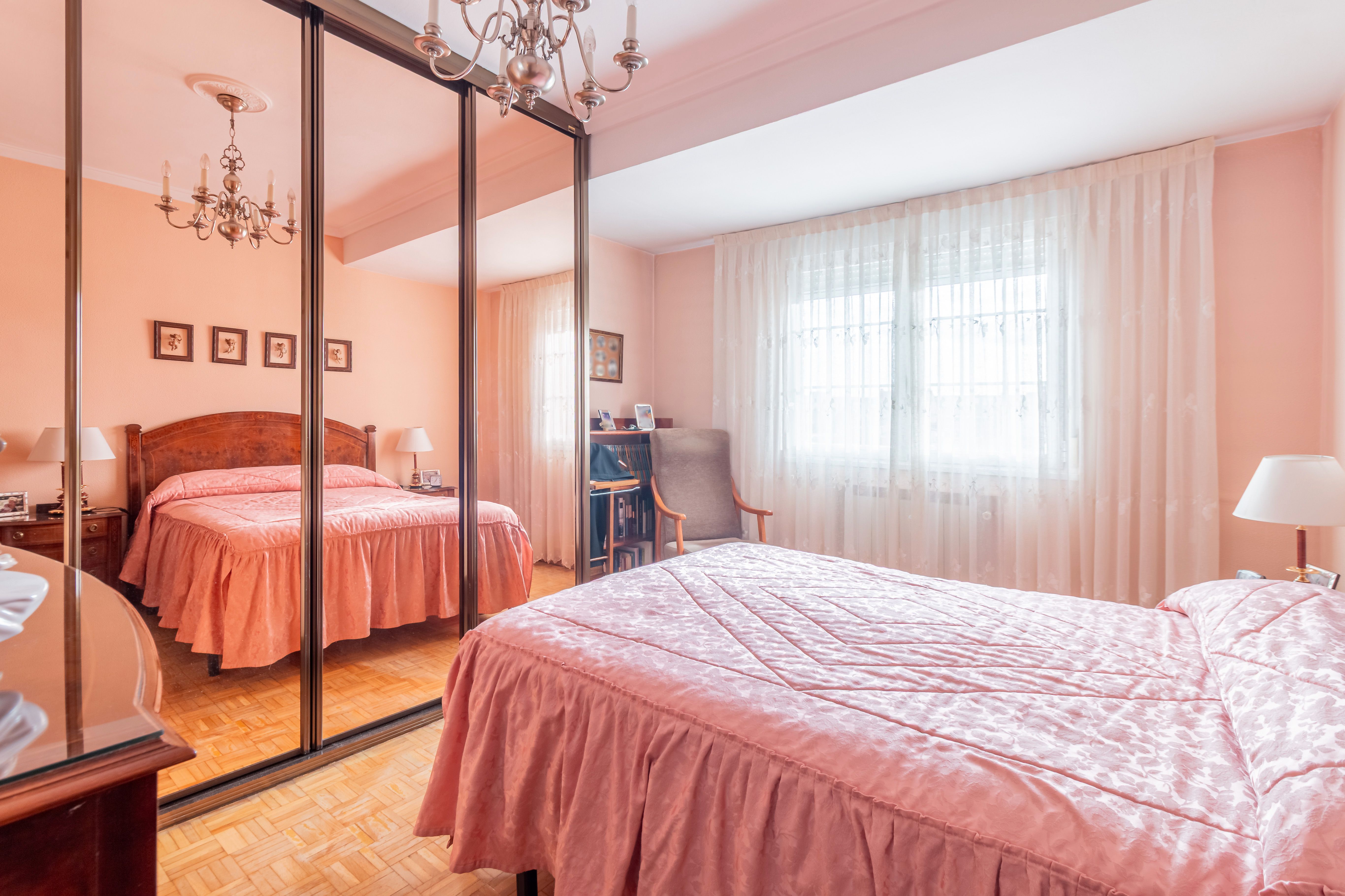 Bedroom of Flat for sale in  Madrid Capital  with Heating