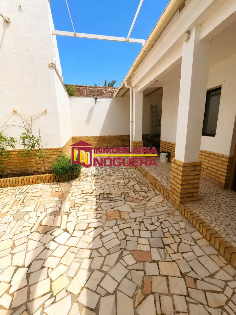 Vista exterior de Casa o chalet en venta en Écija
