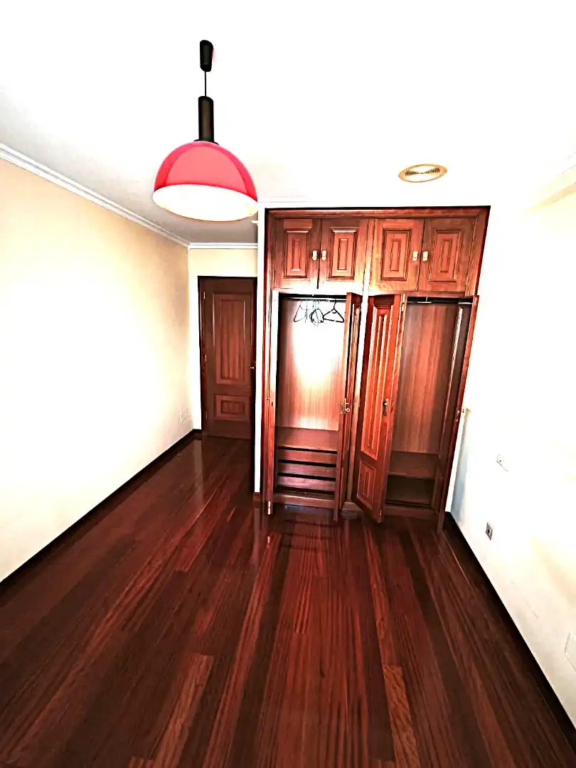 Bedroom of Flat for sale in Vigo   with Parquet flooring and Storage room