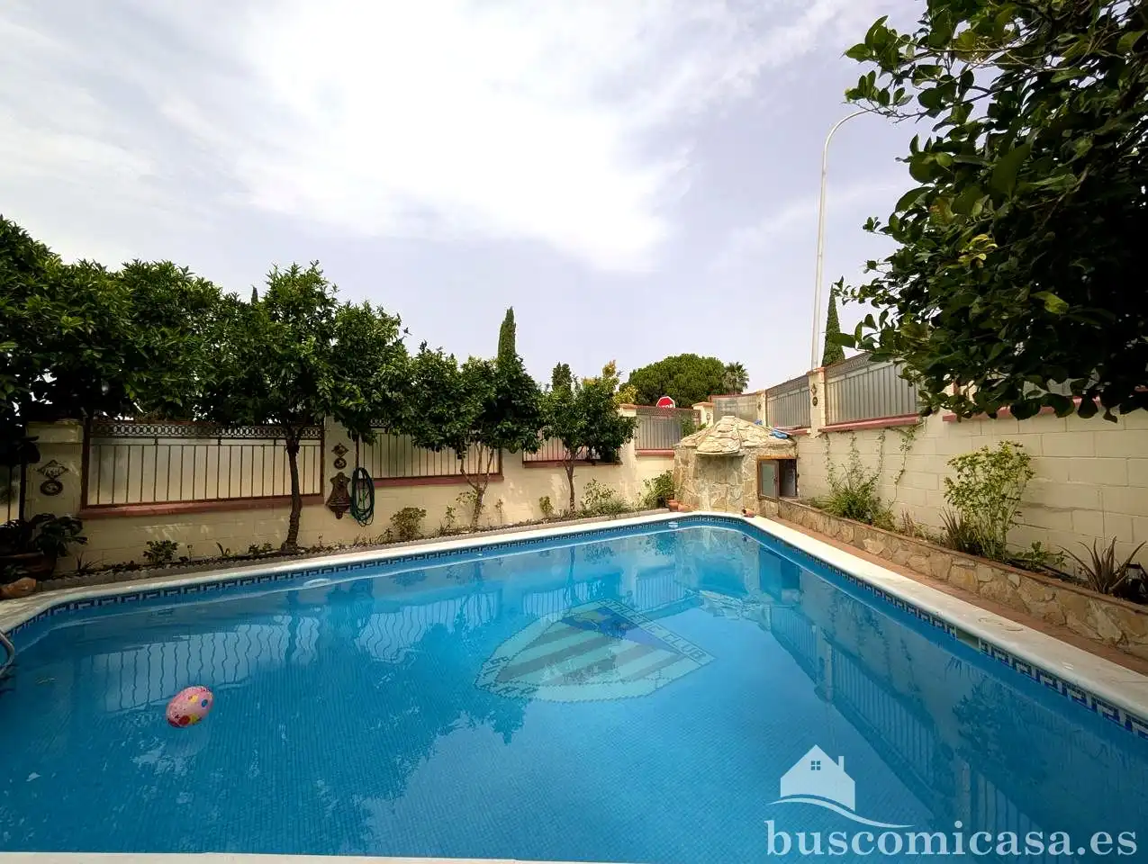 Piscina de Casa o chalet en venta en Linares con Aire acondicionado, Jardín privado y Terraza