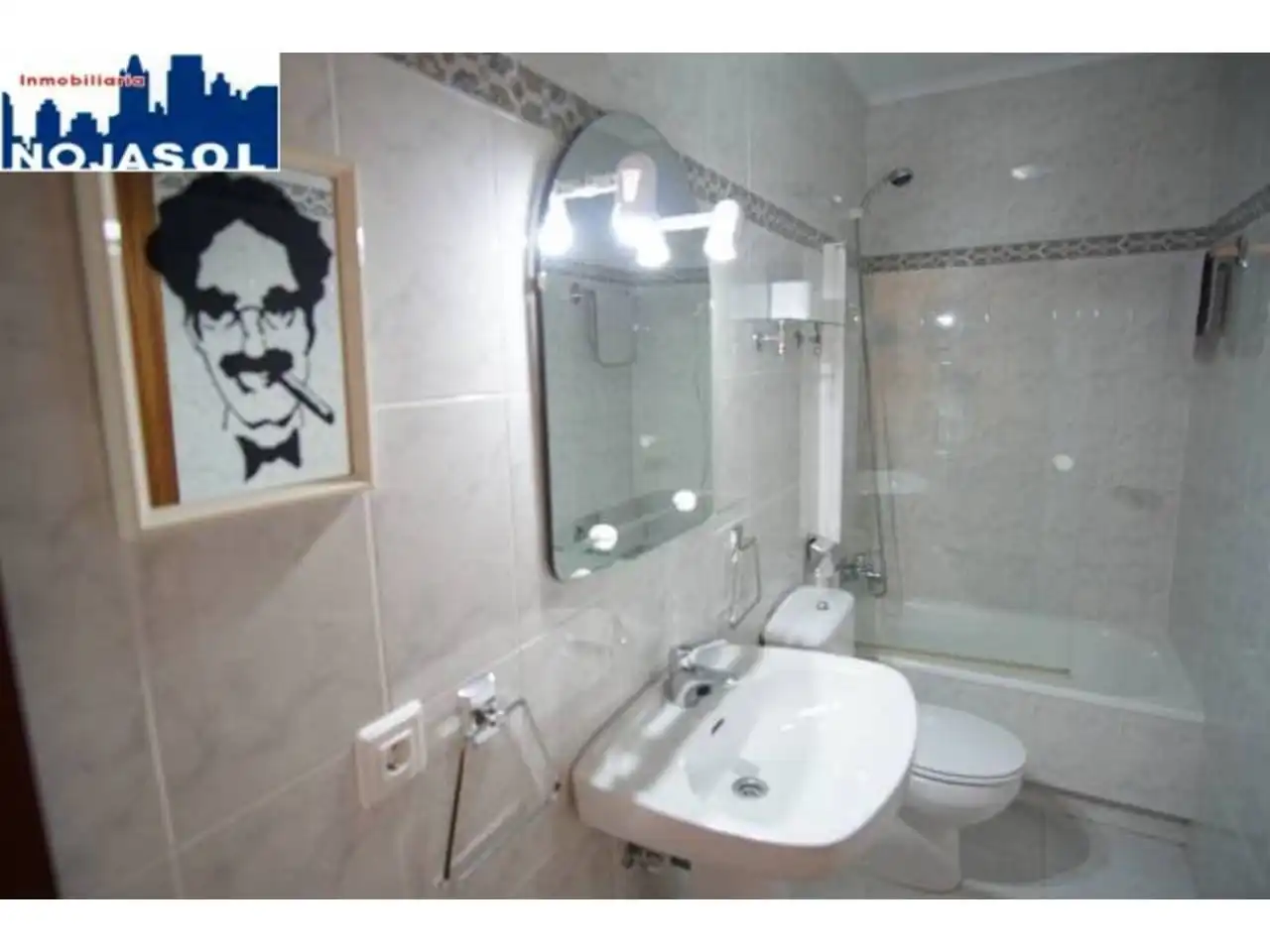 Badezimmer von Dachboden zur Miete in Noja mit Heizung, Terrasse und Möbliert